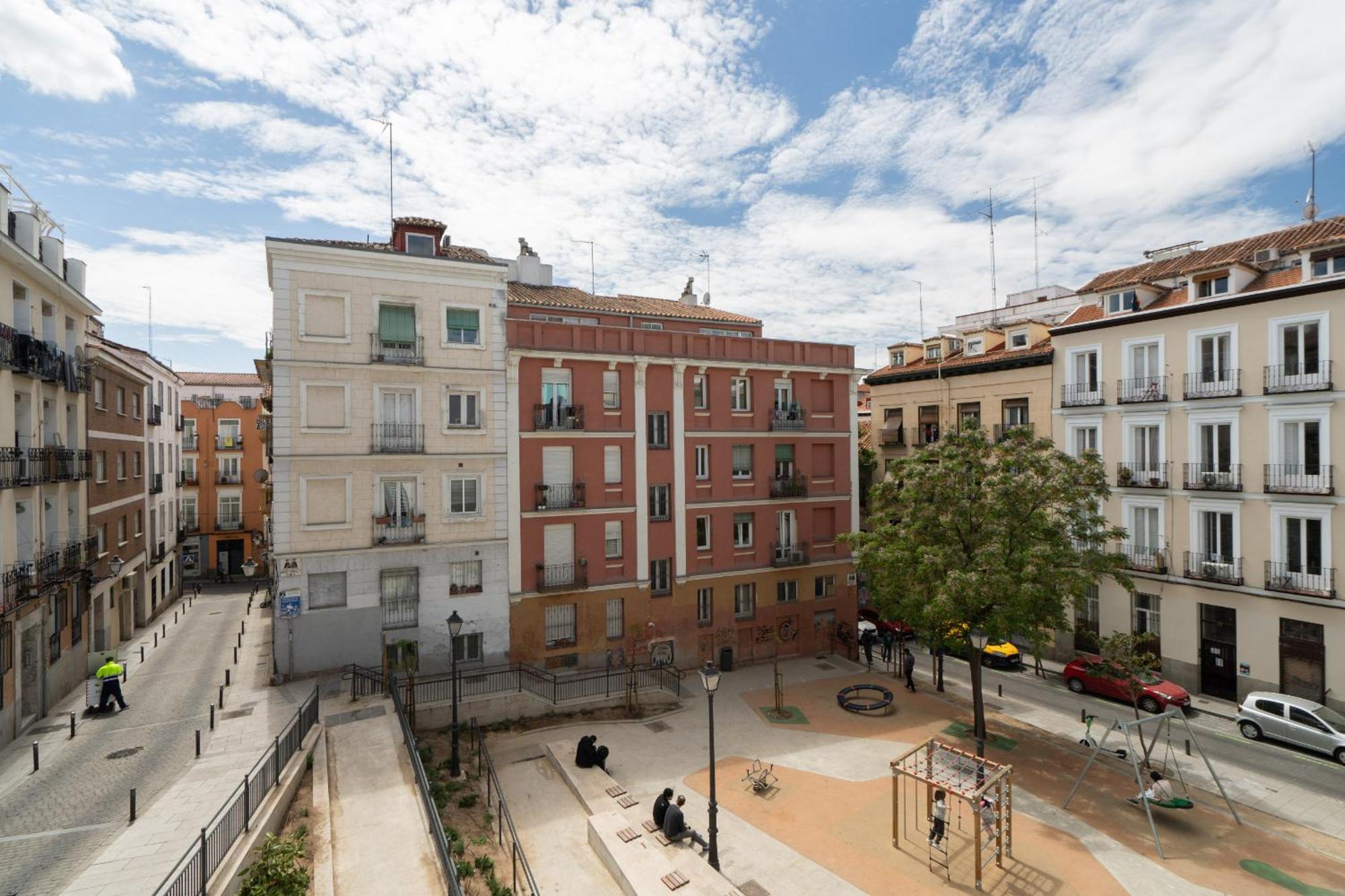 Apartamento Exterior En Lavapies Alquiler Temporal มาดริด ภายนอก รูปภาพ