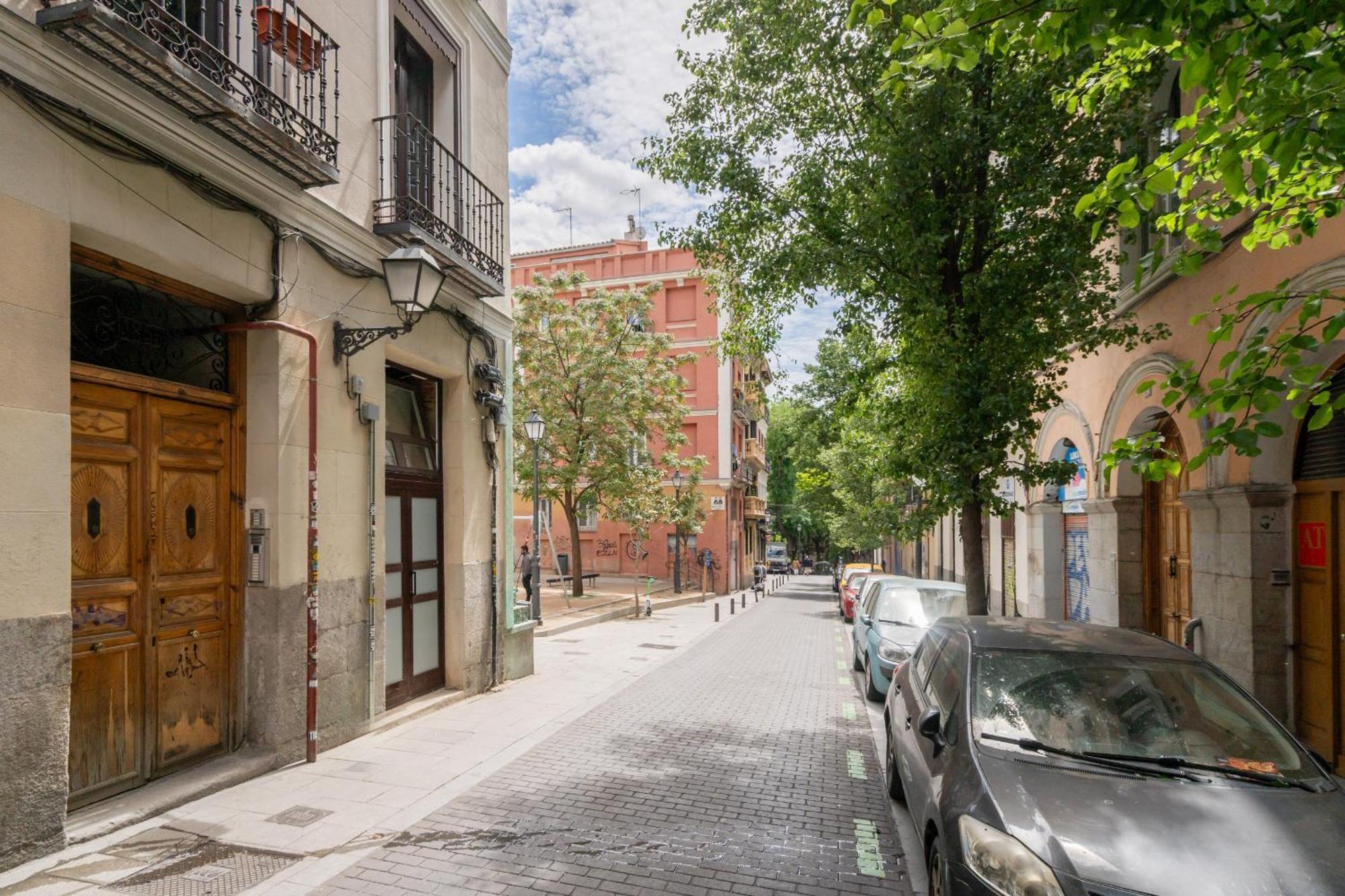 Apartamento Exterior En Lavapies Alquiler Temporal มาดริด ภายนอก รูปภาพ